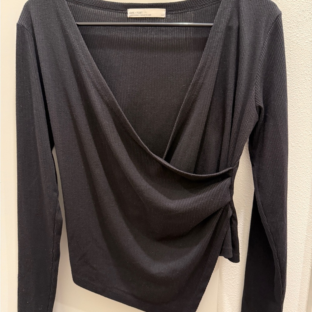 Oak & Fort Black Ribbed Cross Top